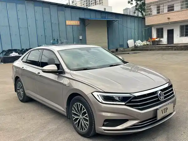 Volkswagen Sagitar 2020