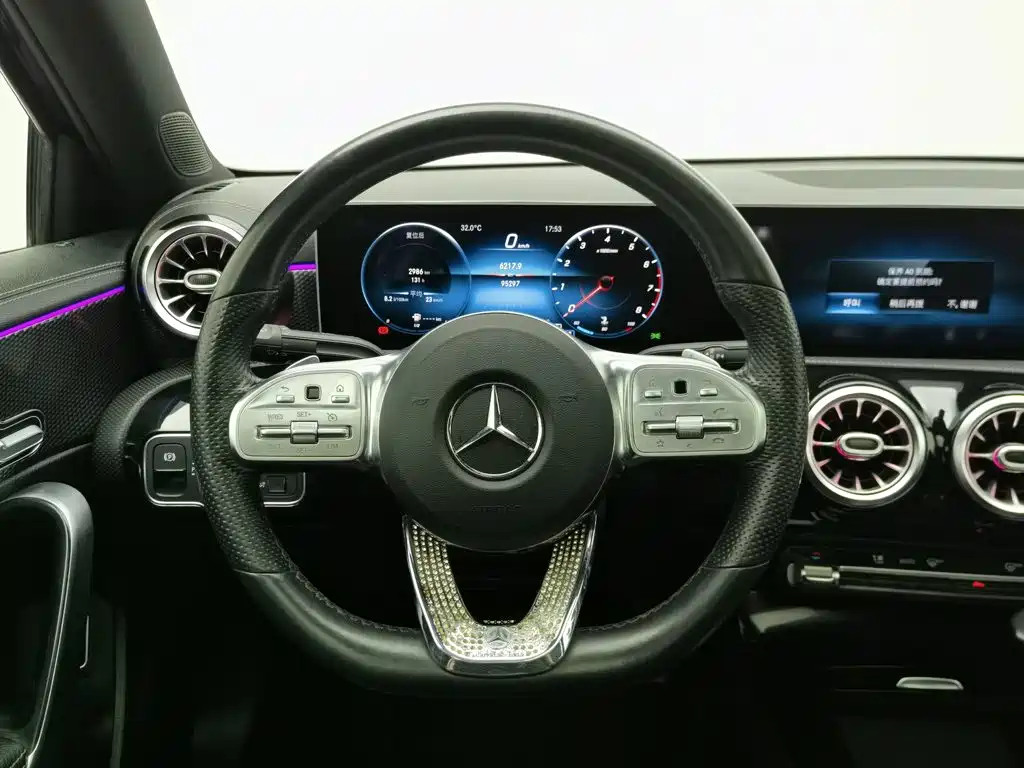 Mercedes-Benz A-Class 2020 — фото 11