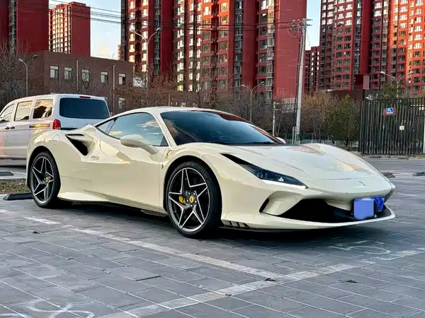 Ferrari F8 2019