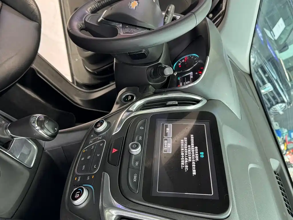 Chevrolet Equinox 2018 — фото 19