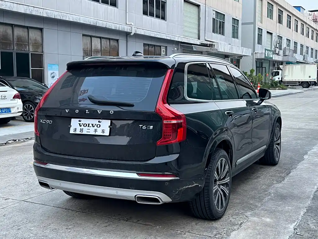 Volvo XC90 2020 — фото 9