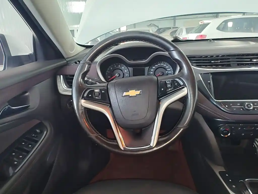 Chevrolet Malibu 2018 — фото 11