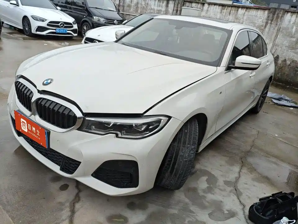 BMW 3 Series 2022