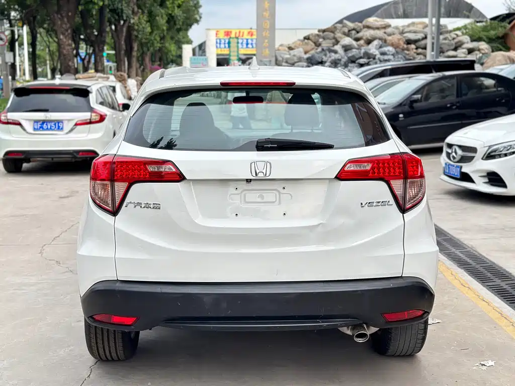 Honda Vezel 2015 — фото 11