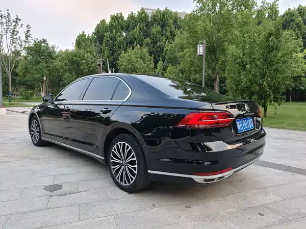 Volkswagen Phideon 2022