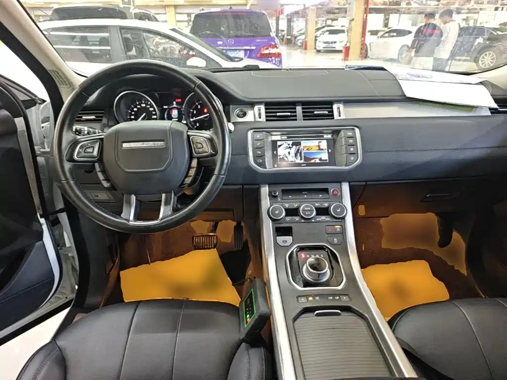 Land Rover Range Rover Evoque 2017 — фото 10