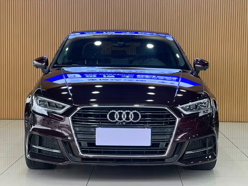 Audi A3 2019 — фото 2