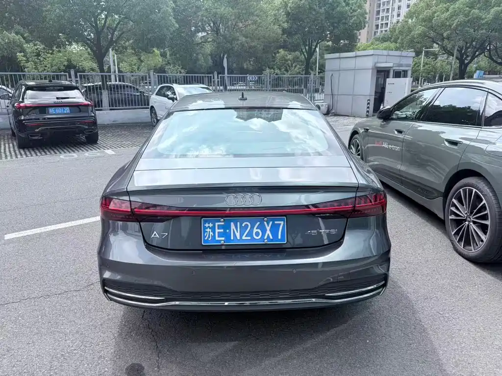 Audi A7 2025 — фото 10