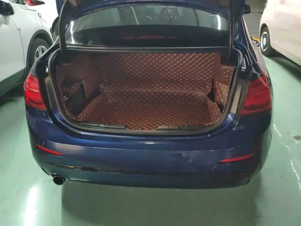 BMW 1 Series 2017 — фото 19