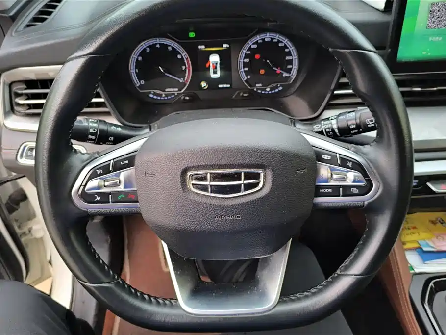 Geely Vision X6 2022 — фото 15