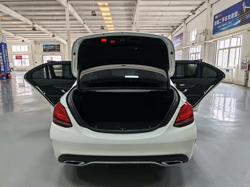 Mercedes-Benz C-Class 2021 — фото 16