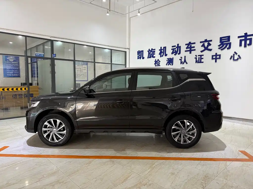 Geely Vision X6 2022