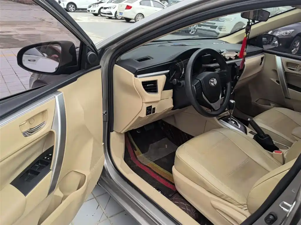 Toyota Corolla 2016 — фото 12