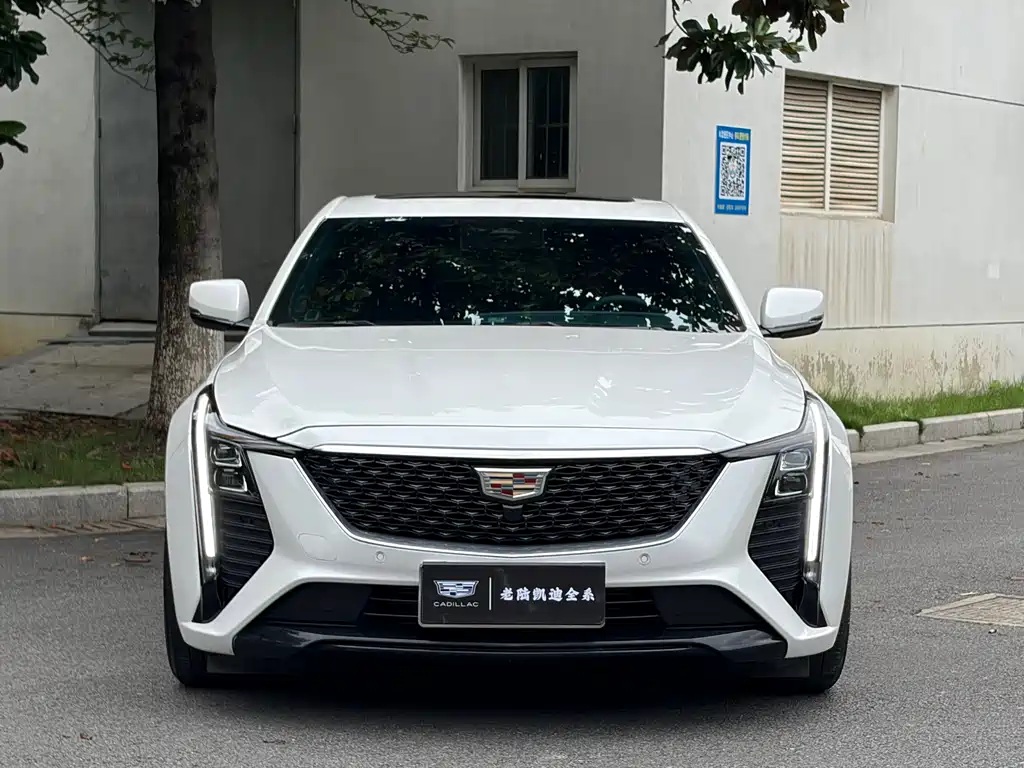 Cadillac CT5 2024 — фото 2