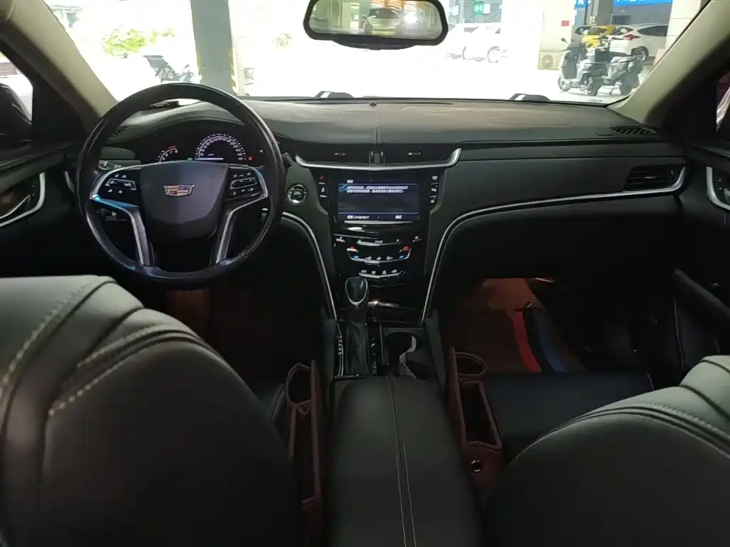 Cadillac XTS 2019 — фото 10