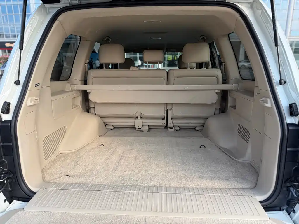 Toyota Land Cruiser 2019 — фото 11