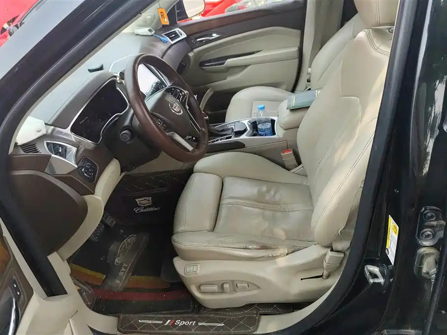 Cadillac SRX 2013 — фото 9