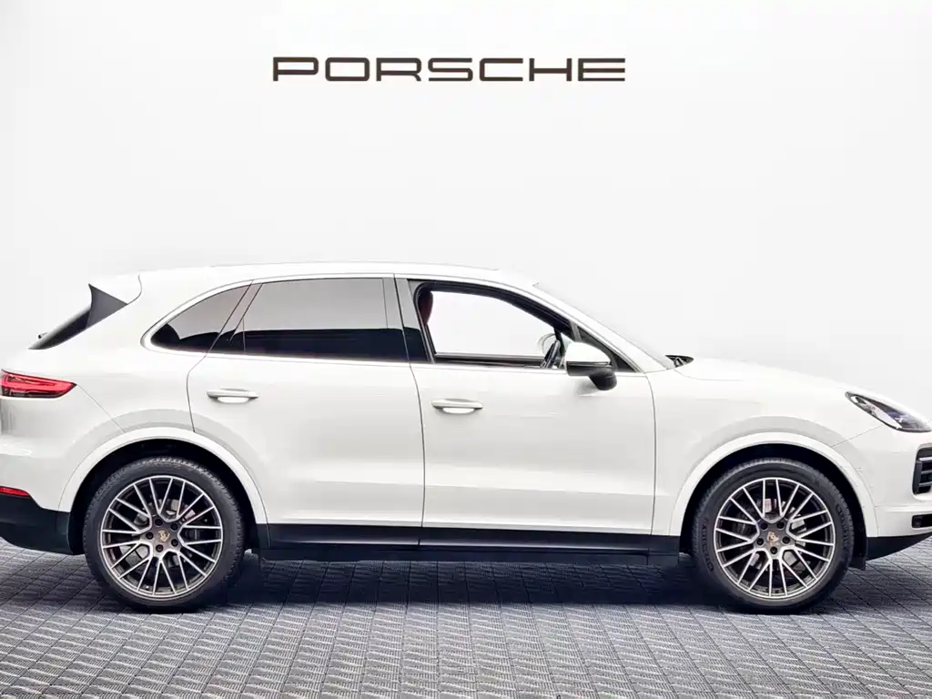 Porsche Cayenne 2020 — фото 8