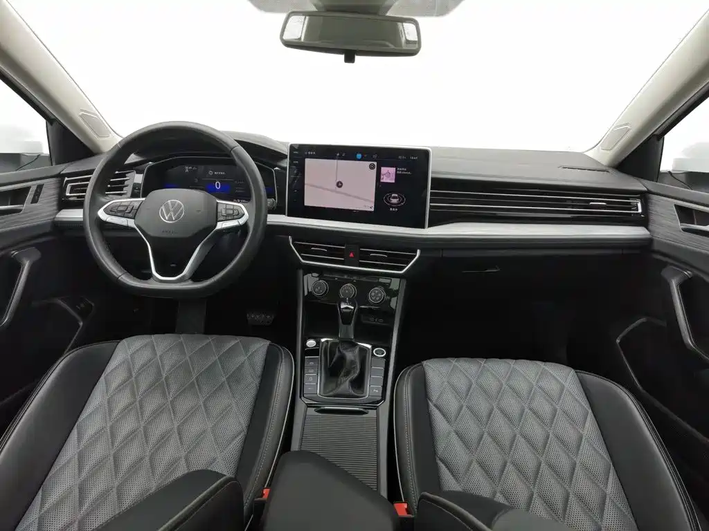 Volkswagen Sagitar 2024