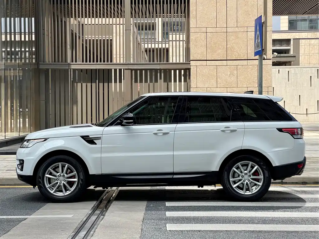 Land Rover Sport 2018 — фото 4