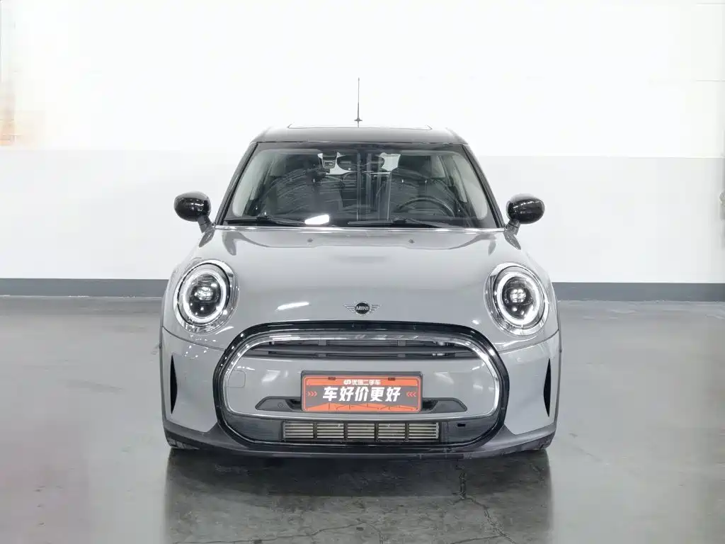 MINI MINI 2022