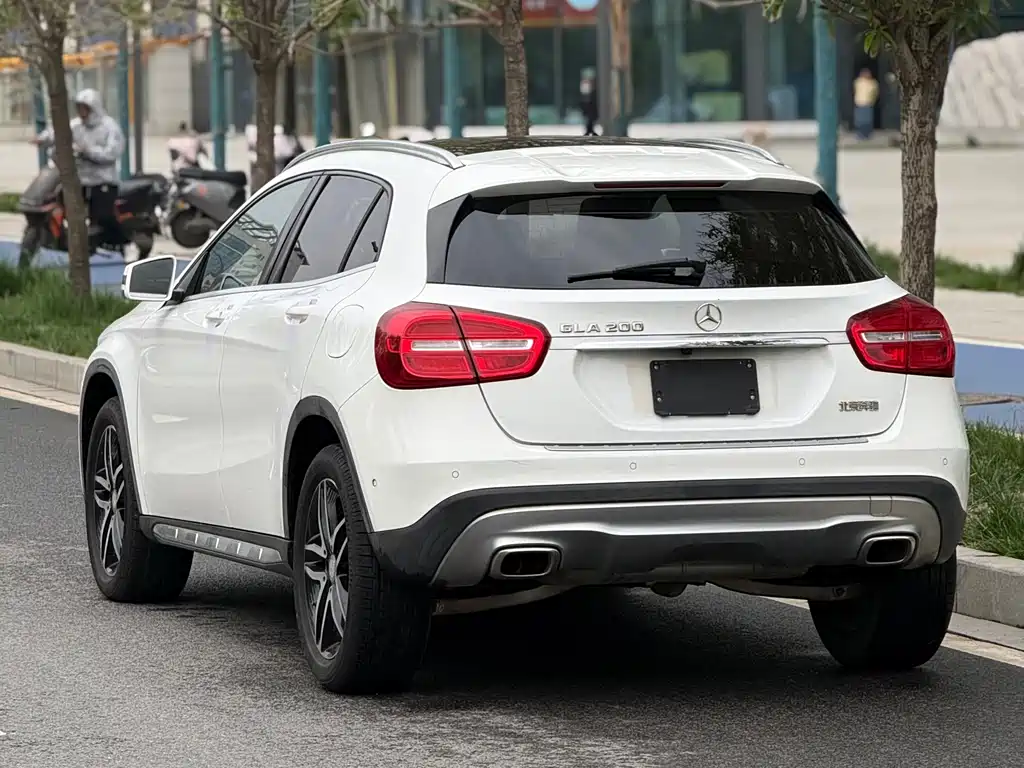 Mercedes-Benz GLA 2015 — фото 12