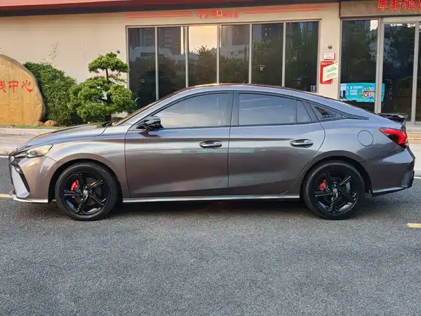 MG MG5 Scorpio 2022