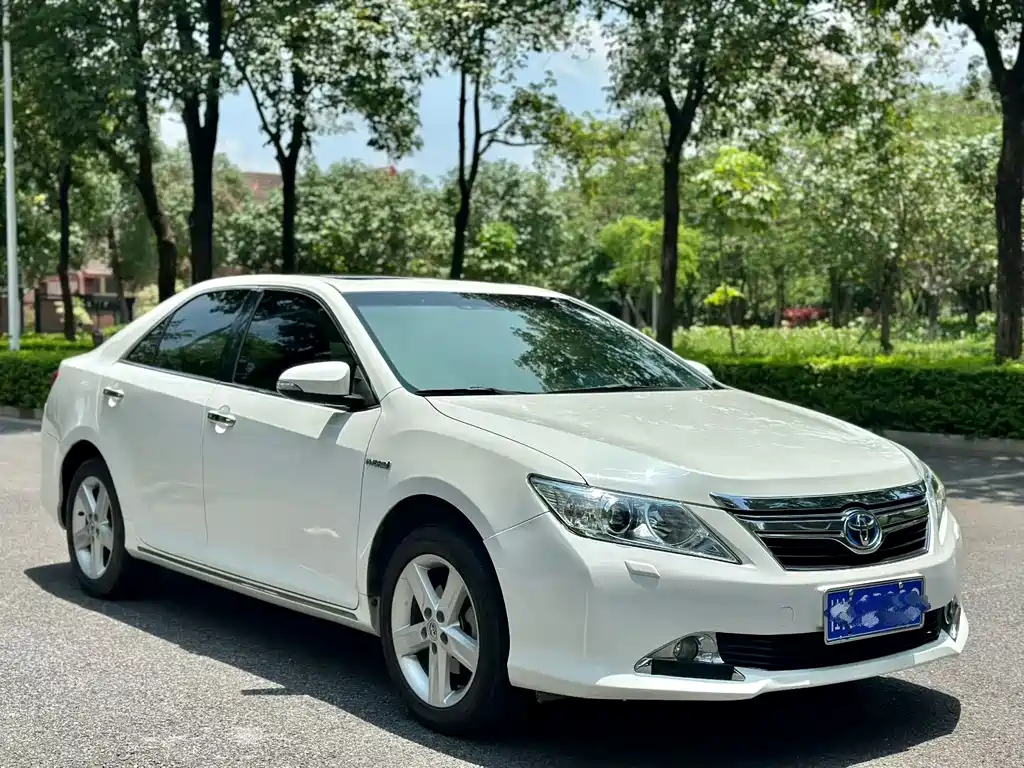 Toyota Camry 2013 — фото 3