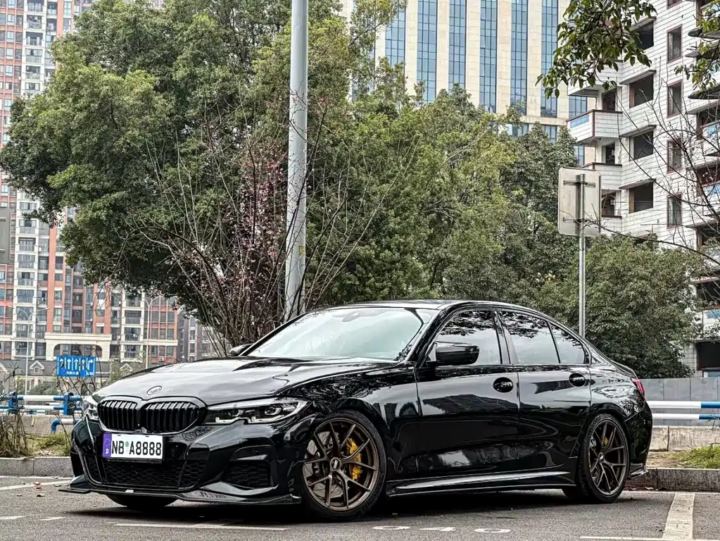 BMW 3 Series 2021