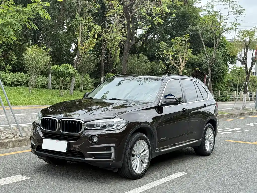 BMW X5 2016 — фото 1