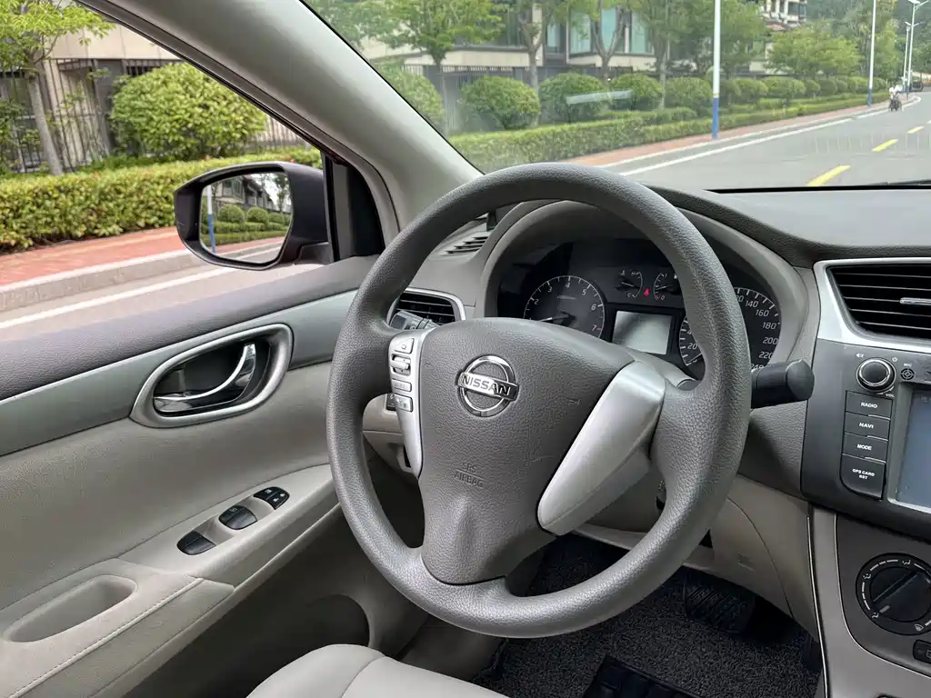 Nissan Sylphy 2012 — фото 14