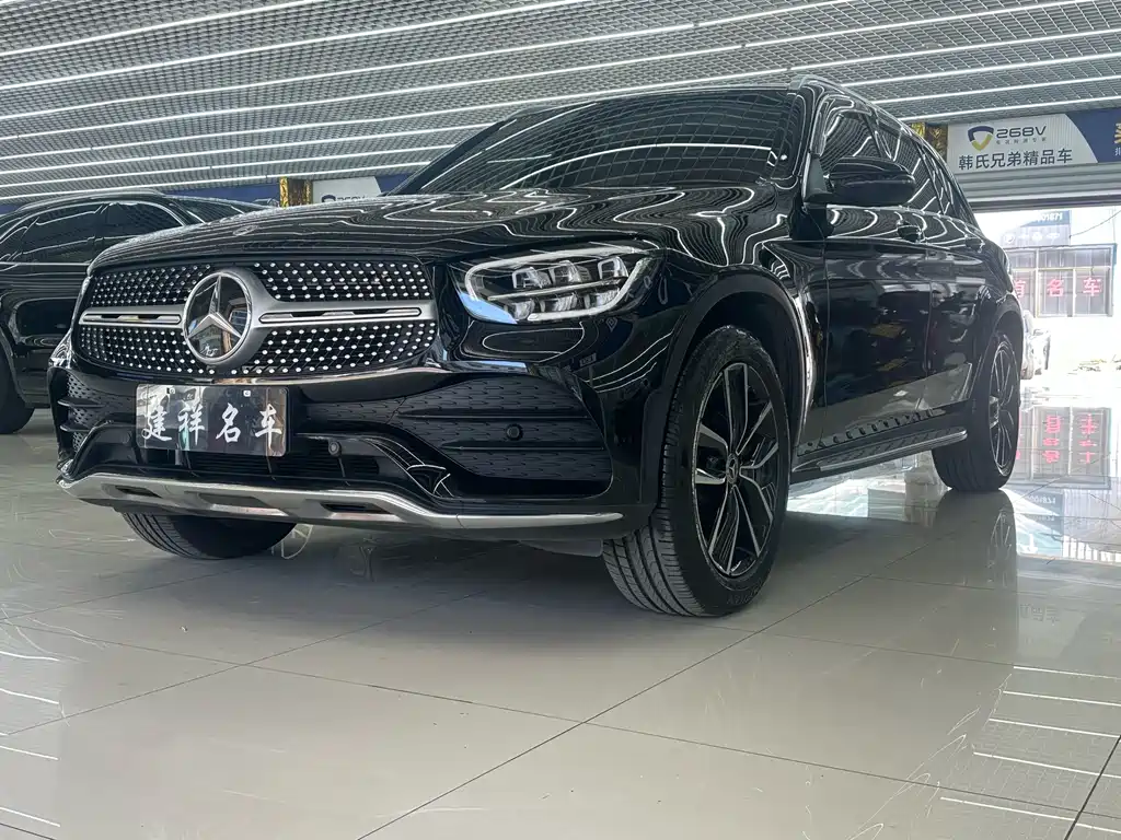 Mercedes-Benz GLC 2022 — фото 1