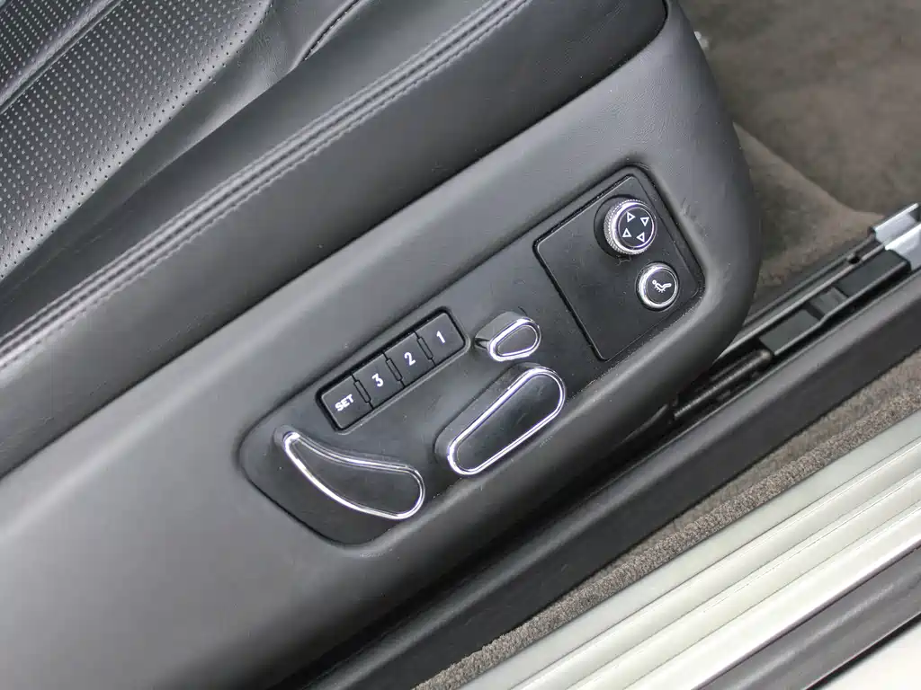 Bentley Continental 2013 — фото 19