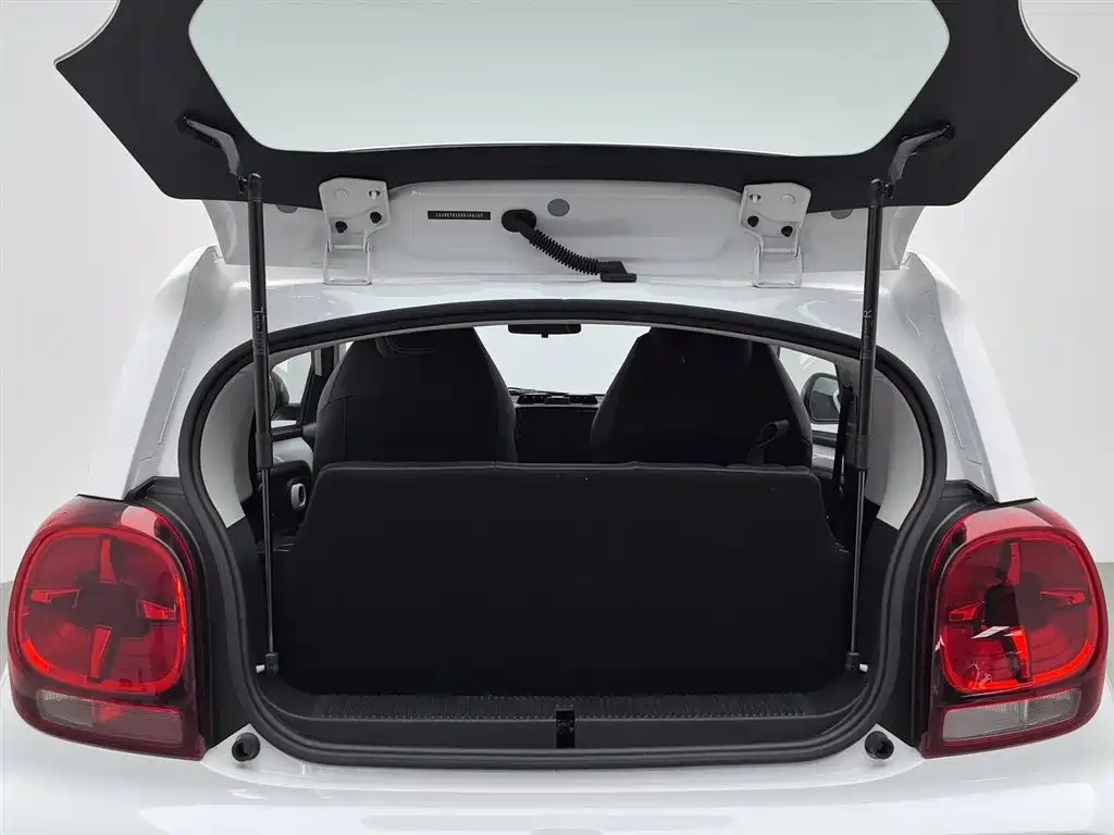 Roewe Clever 2023 — фото 16