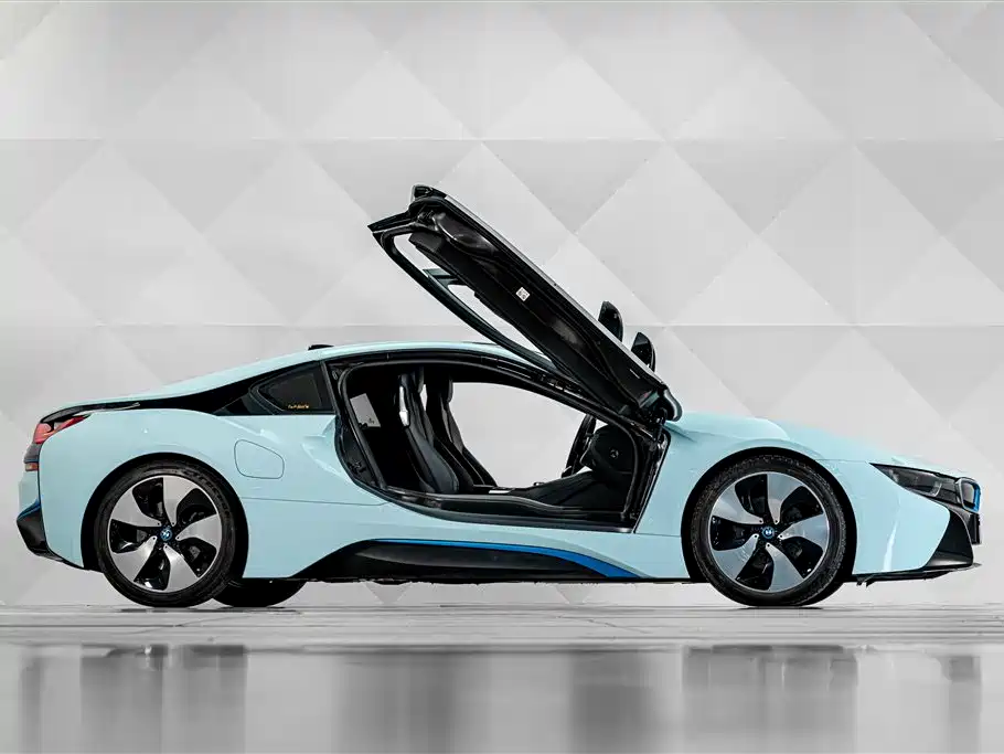 BMW i8 2019 — фото 10