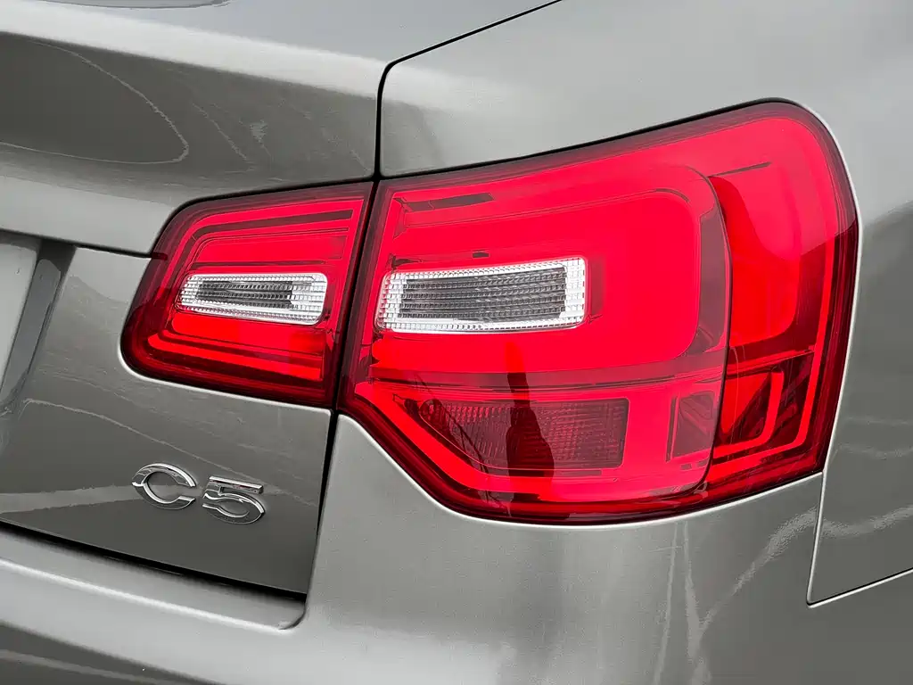 Citroen C5 2015 — фото 15