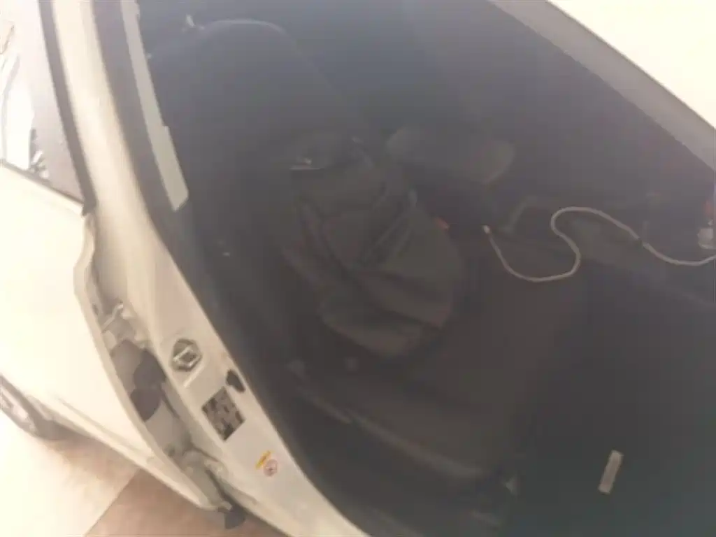 Toyota RAV4 2015 — фото 25