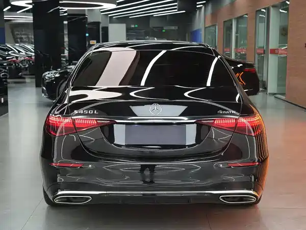 Mercedes-Benz S-Class 2023