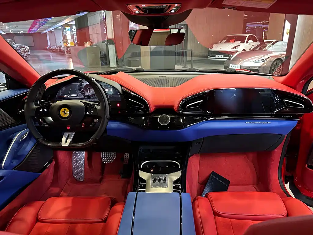 Ferrari Purosangue 2025 — фото 11
