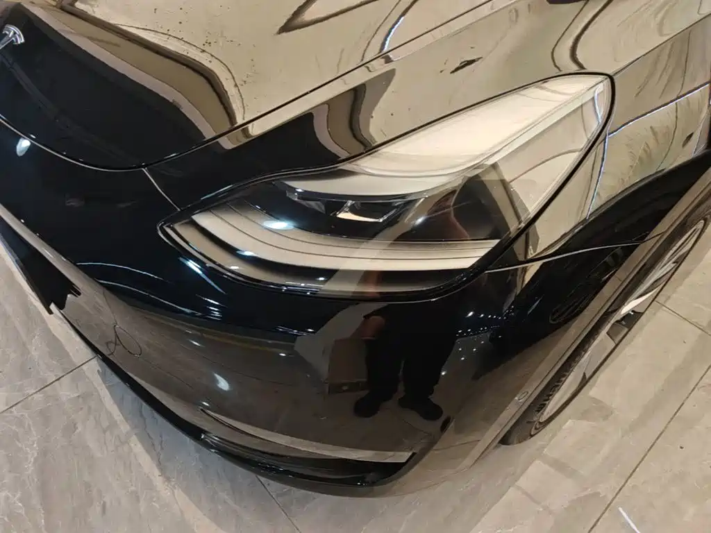 Tesla Model Y 2023 — фото 24