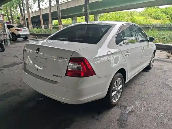 Skoda Rapid 2016