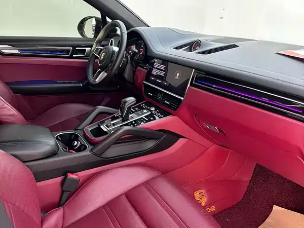 Porsche Cayenne 2023