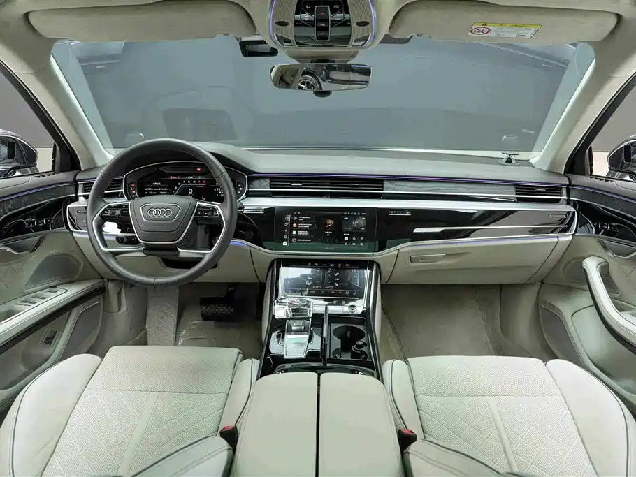 Audi A8 2024