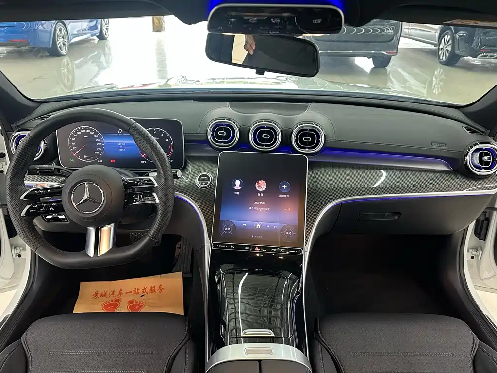 Mercedes-Benz C-Class 2024 — фото 15