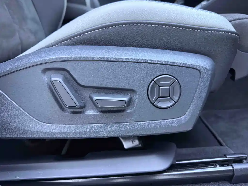 Audi Q3 2023 — фото 15