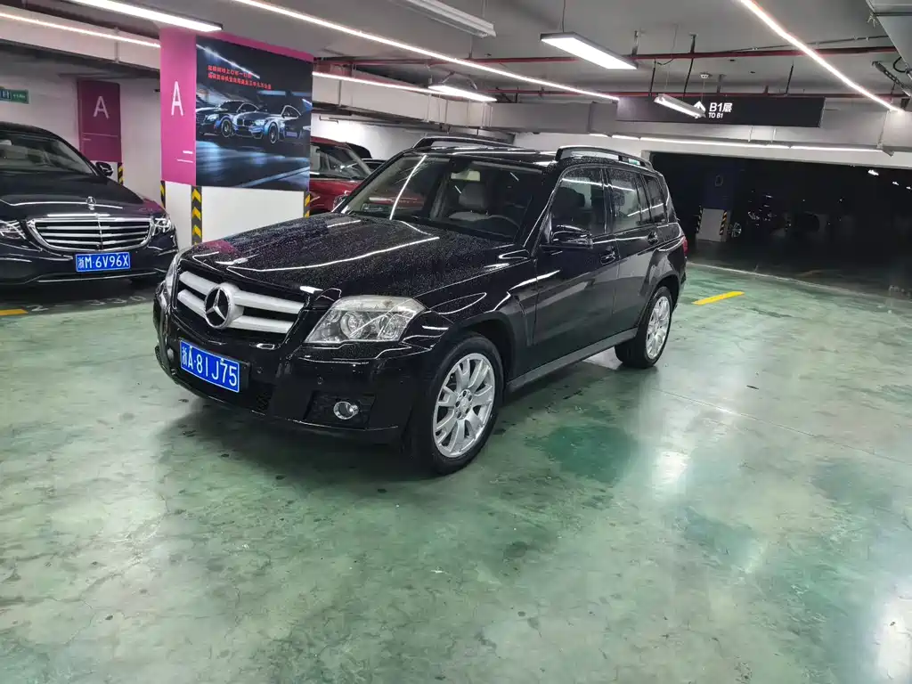 Mercedes-Benz GLK-Class 2011