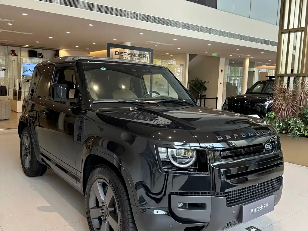 Land Rover Defender 2025 — фото 2