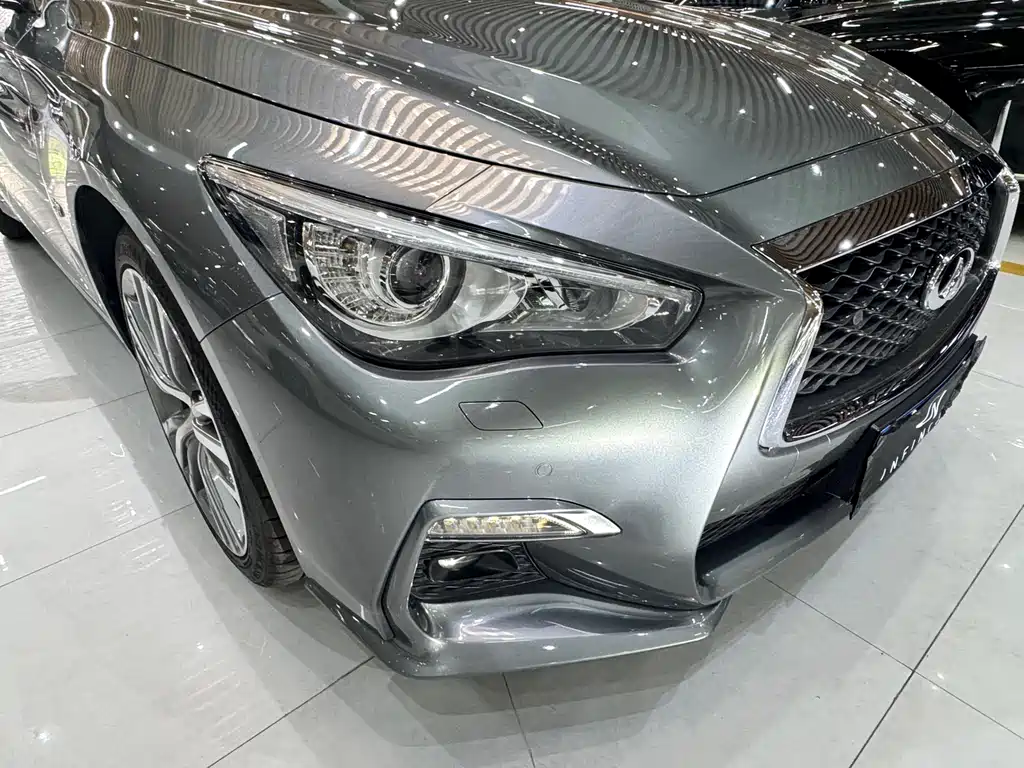 Infiniti Q50L 2018 — фото 28