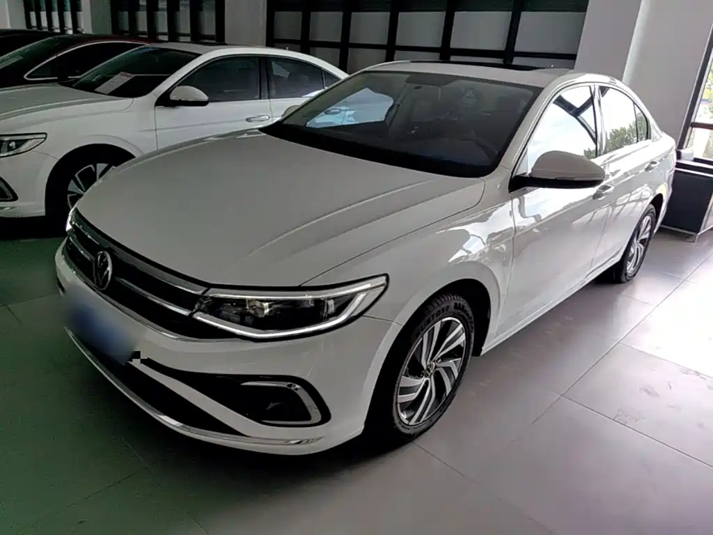 Volkswagen Bora 2023