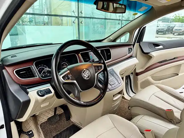 Buick GL8 2018
